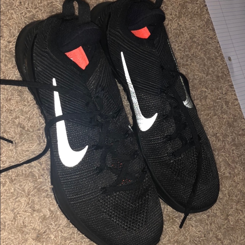 Men’s Nike metcons